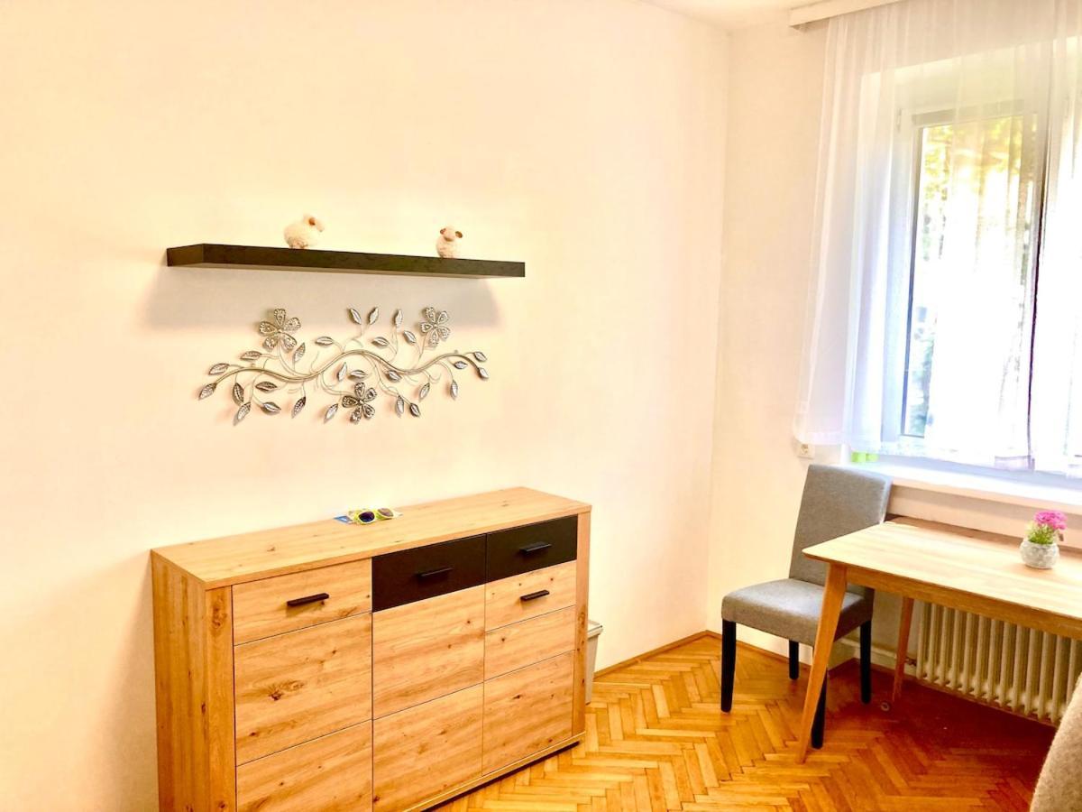 Apartment Med Uni *